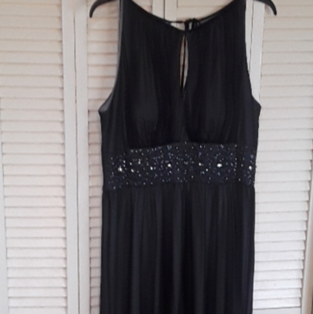 NWOT Jessica Howard black embellished evening gown